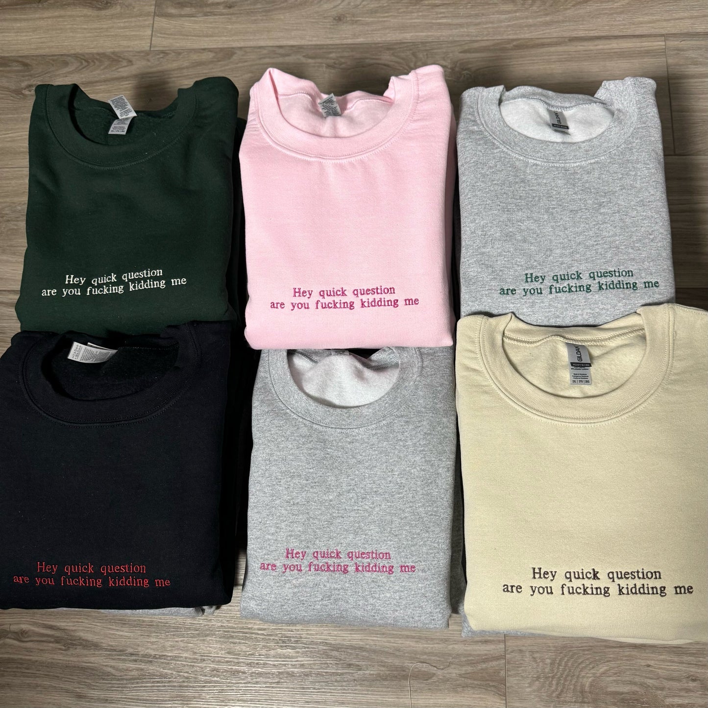 HEY QUICK QUESTION EMBROIDERED SWEATSHIRT