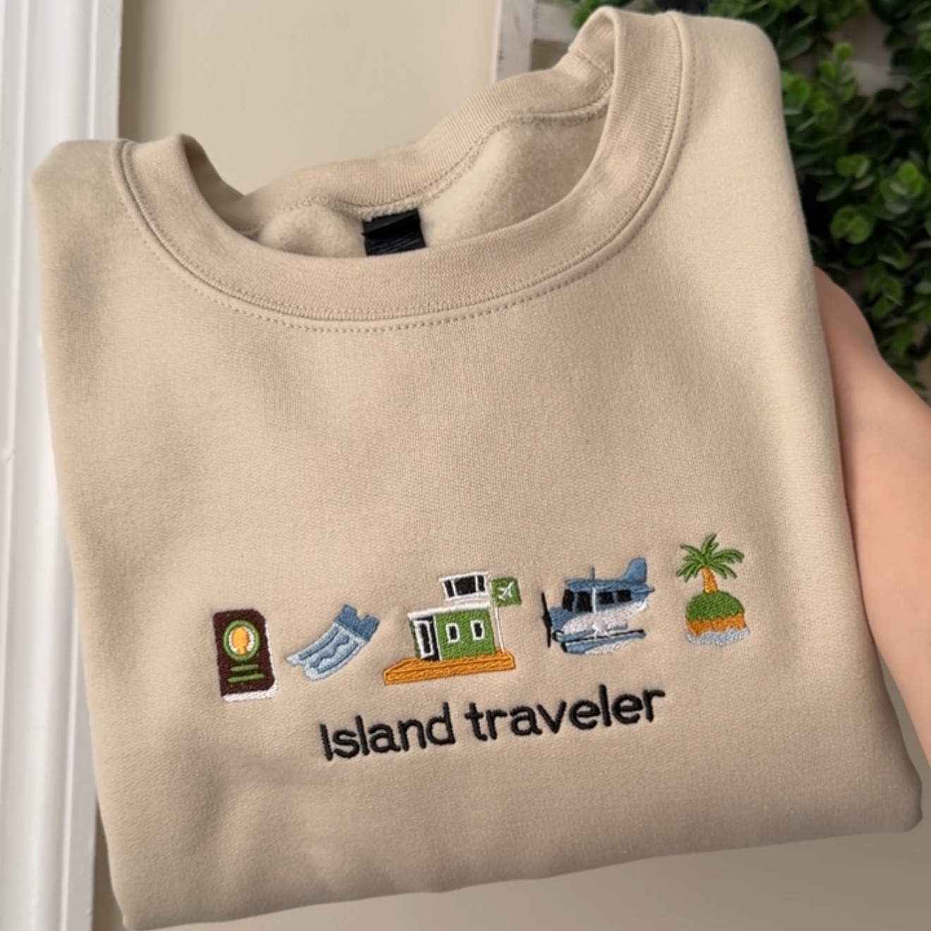 ISLAND TRAVELER 