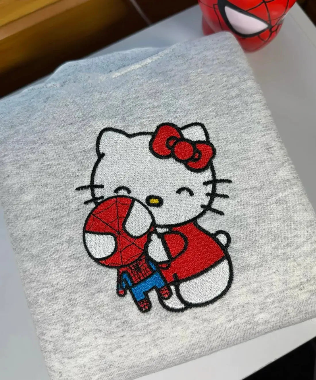 Kitty Mini Spider Embroidered Sweatshirt customifeel