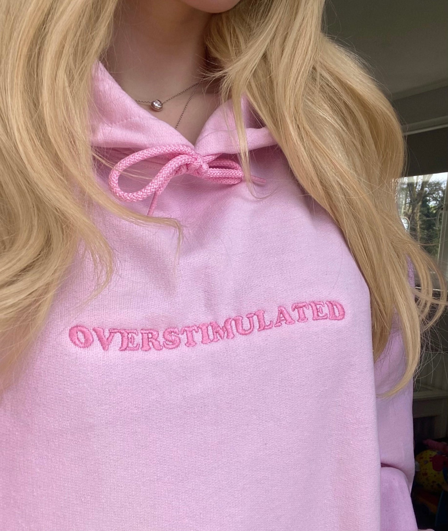 OVERSTIMULATED WAVEY EMBROIDERED CREW NECK / HOODIE