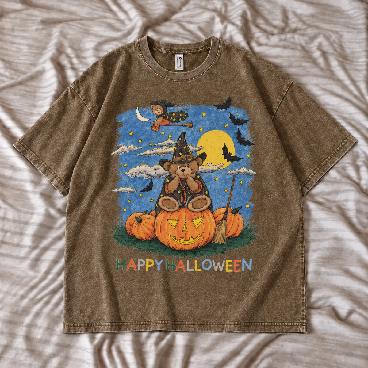 HAPPY HALLOWEEN WITCH BEAR TEE / CREW NECK