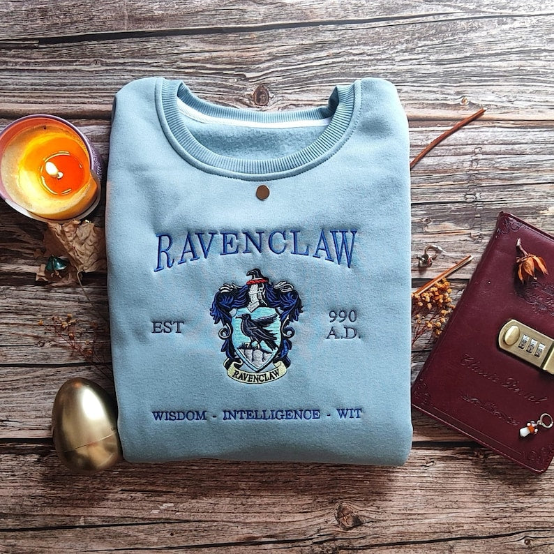 Harry Potter Hogwarts New Model Academy Embroidered Sweatshirt