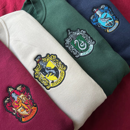 Harry Potter Hogwarts School Crest Embroidery Sweatshirt